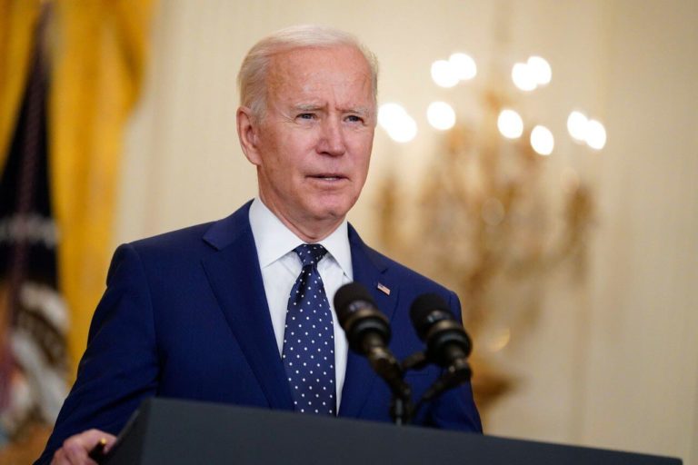 Biden Calls On School Administrators And Applauds Their Defiance Of Anti-Mask Regulations.