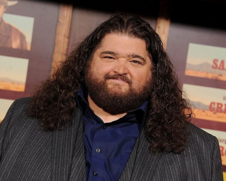 Hurley-From-LOST-Lost-Weight-Incredible-Transformation-of-Jorge-Garcia-1
