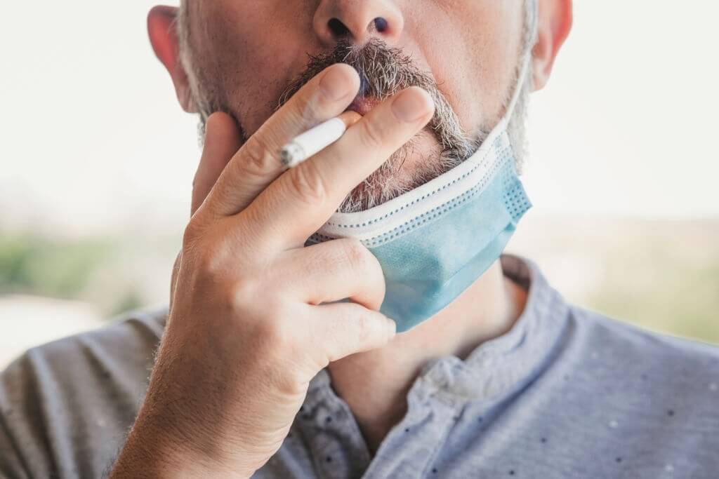 Does-Smoking-Reduce-The-Risk-Of-COVID