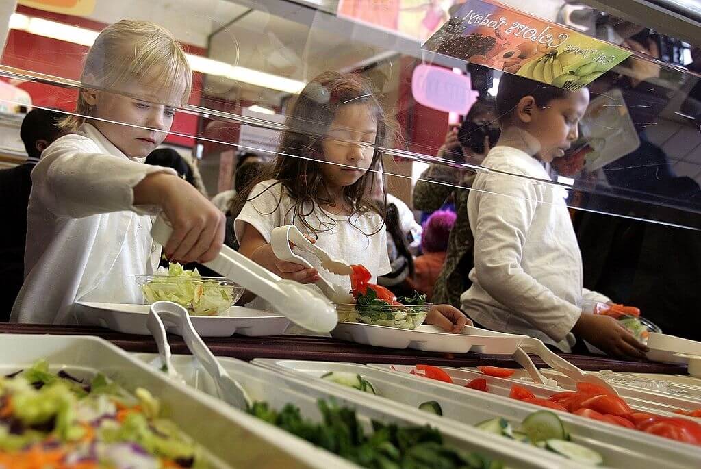 Healthy Eating Habits Help Obese Kids' Hearts