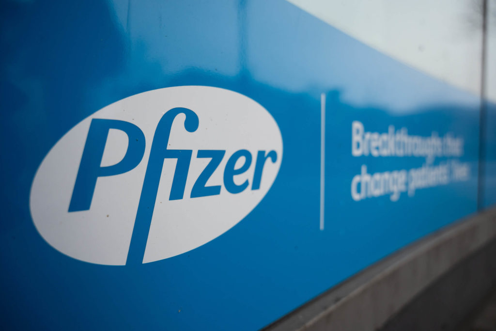 Pfizer Begins Large-Scale COVID Drug Test