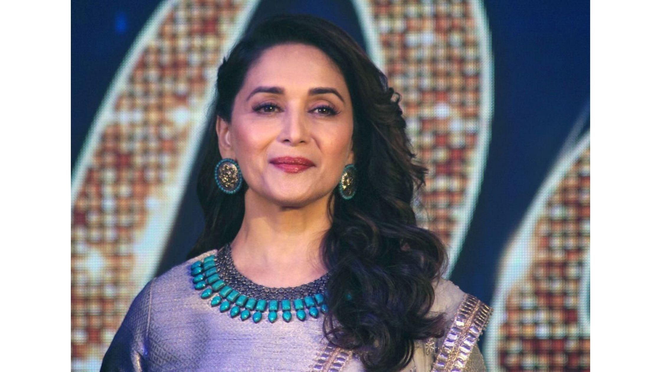 A-Man-Entered-My-Home-Pretending-To-Be-An-Electrician-Madhuri-Dixit-Recalls-and-Kapil-Sharma-Shocked-