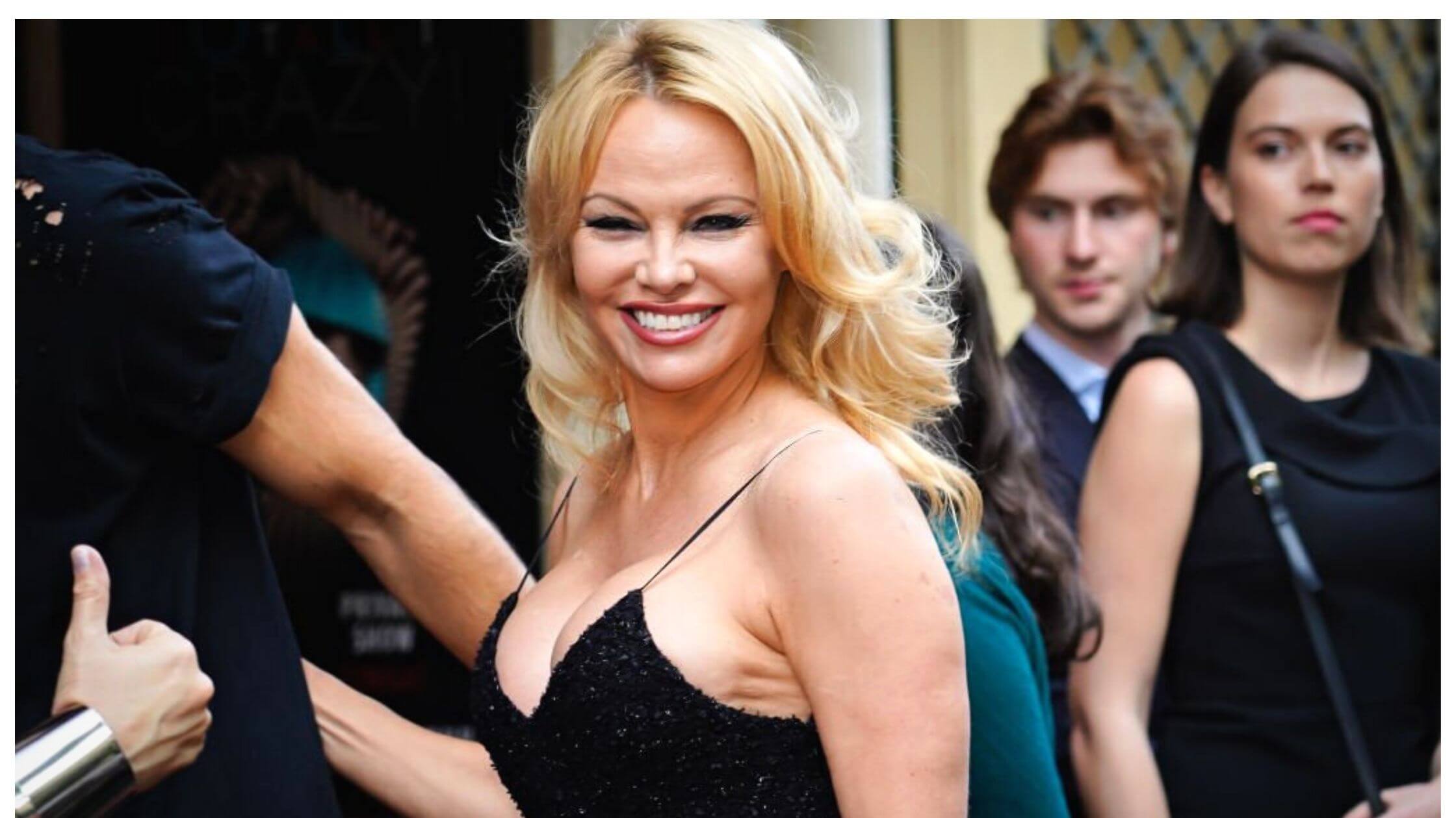 A-Sweet-Escape-For-Me-Why-Pamela-Anderson-Became-So-Emotional-Pamela-Anderson-Headed-to-Broadways-Chicago-1