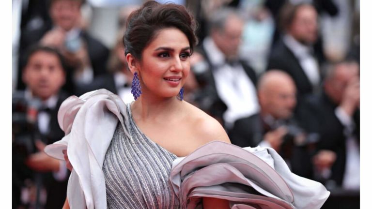 Huma-Qureshi-Bio-Age-Net-Worth-Controversies-And-Rumors-Brother-Husband-Relationship-Career-Movies-Hollywood-And-More-1