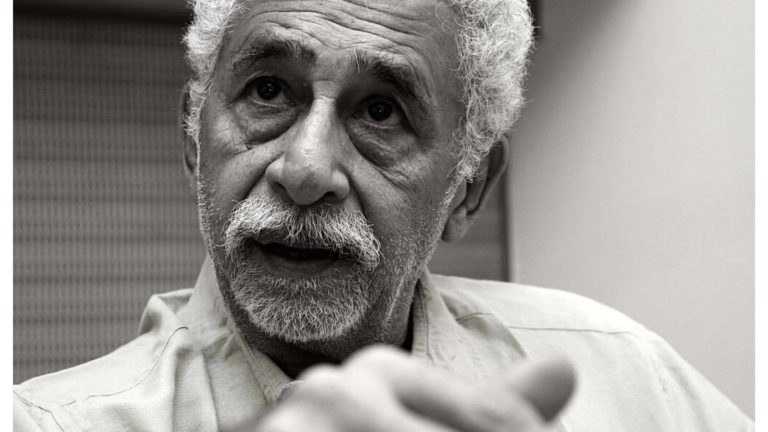 Naseeruddin-Shah-Bio-Early-Life-Career-Net-Worth-Hollywood-Controversies-Family-Son-News-Wife-Kids-Age-And-More-1