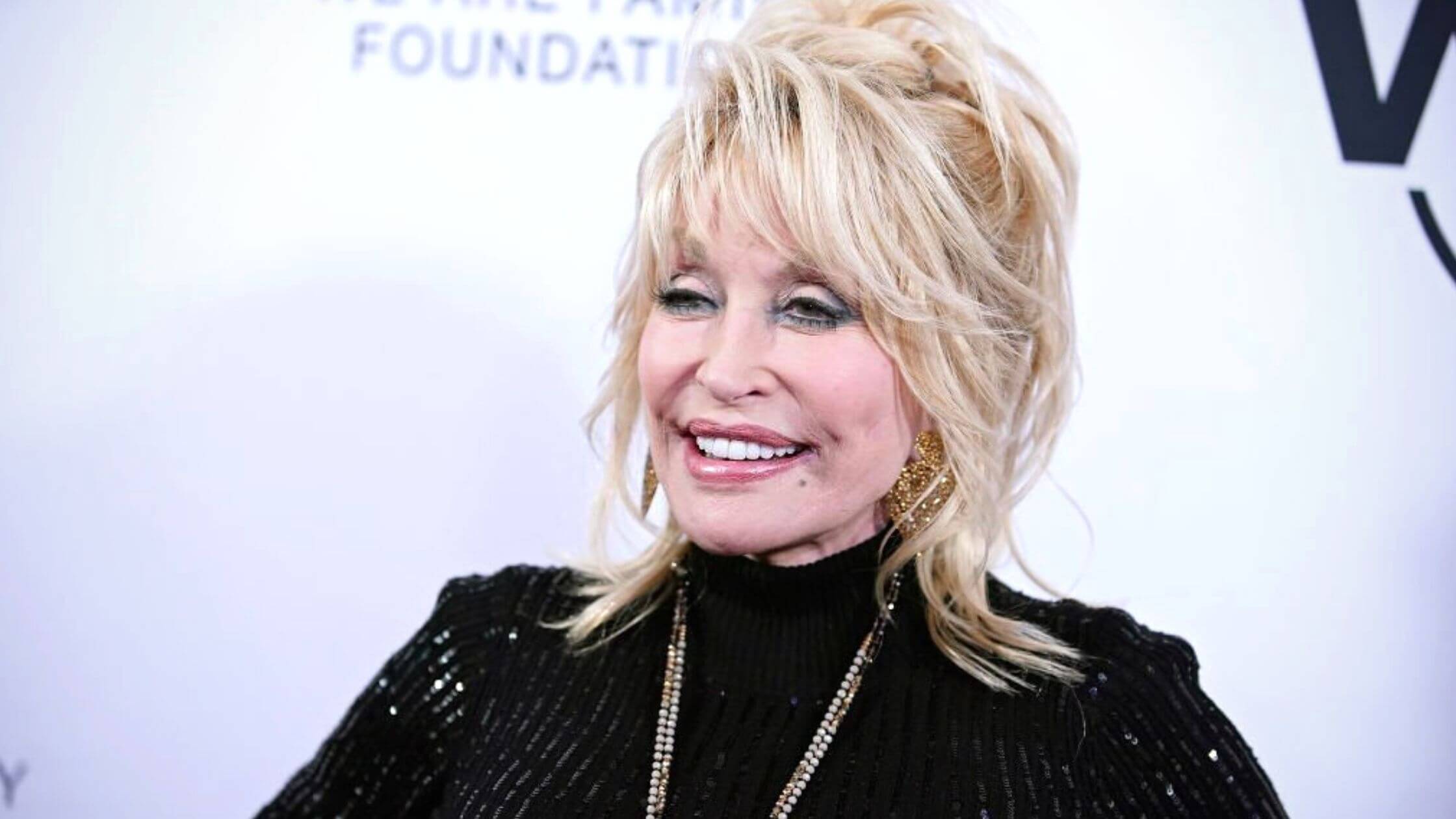 ‘I-Dont-Feel-That-I-Have-Earned-That-Right-Dolly-Parton-Steps-Out-Of-Rock-And-Roll-Hall-Of-Fame-Nomination-1