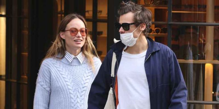 Harry-Styles-Open-Up-About-His-Wonderful-Experience-Being-Directed-By-His-Girlfriend-Olivia-Wilde