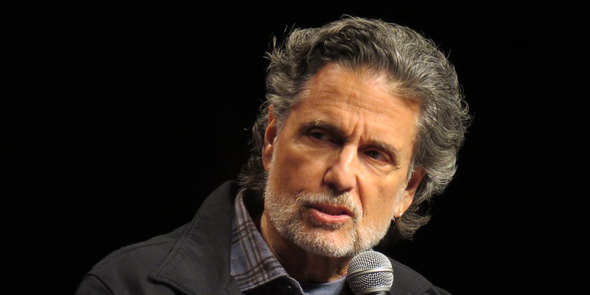 Where is Chris Sarandon today?  Net worth, spouse.  Deceased?