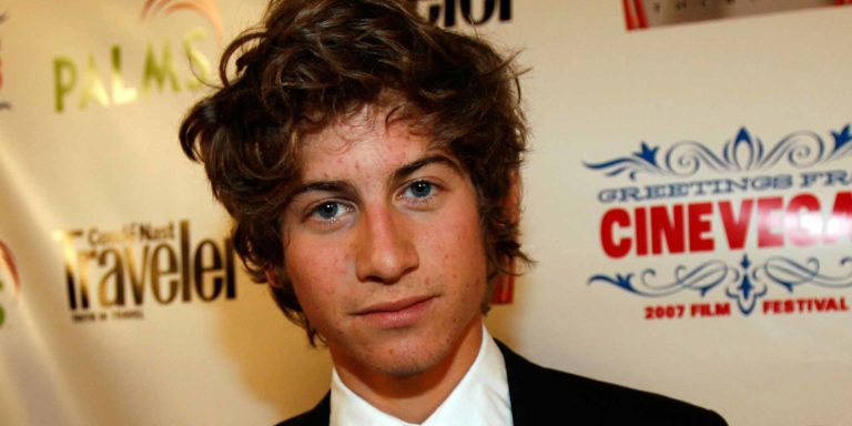 What is Alex D. Linz doing now?  Net worth, Education, Wiki