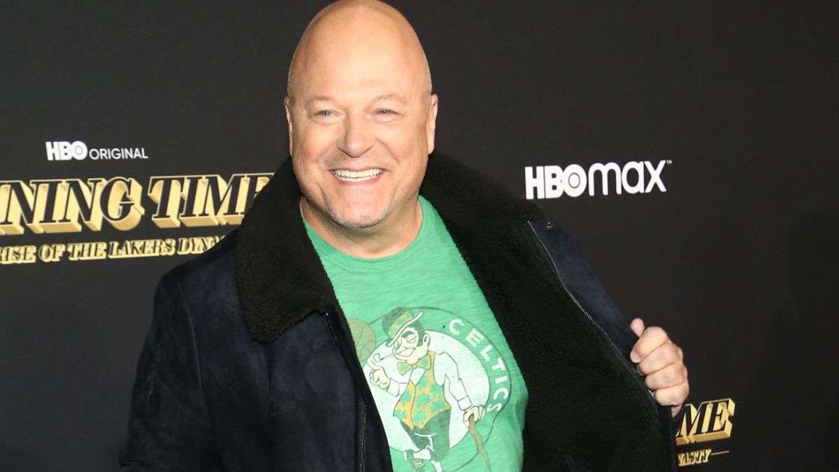 What Makes  Michael Chiklis So Rich