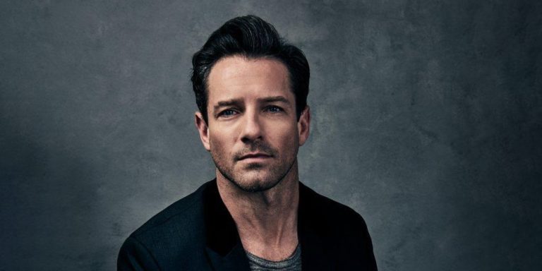 Ian Bohen Wiki - Age, Height.  Girlfriend, wife or gay date?