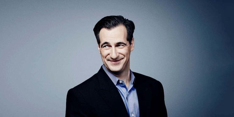 What happened to Carl Azuz (CNN 10)?  Age, Woman, Salary, Wiki
