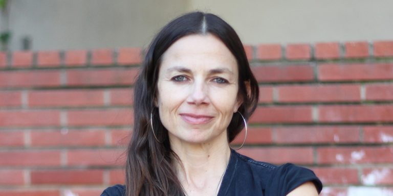 What happened to Justine Bateman?  Net worth, Husband, Wiki