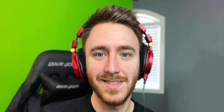 What is GoldGloveTV net worth?  Age, Girlfriend, Tattoo, Wiki