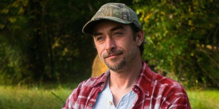 The Untold Truth About the 'Moonshiners' Star