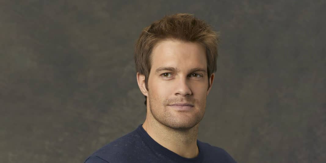 wife, net worth, brother, family, wiki