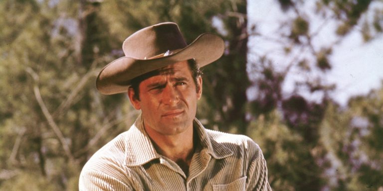 Spouse, height, net worth, son, family