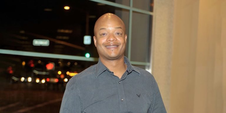 Net worth, wife, age of Todd Bridges (Diff'rent Strokes).  Deceased?