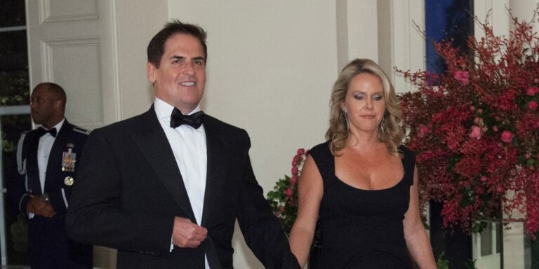 Who is billionaire Mark Cuban's wife, Tiffany Stewart?  wiki