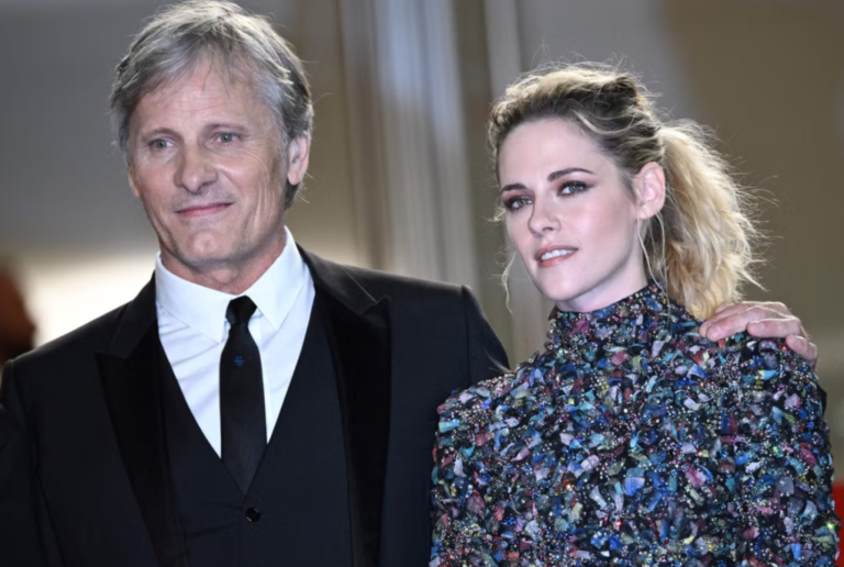 Kristen Stewart and Viggo Mortensen