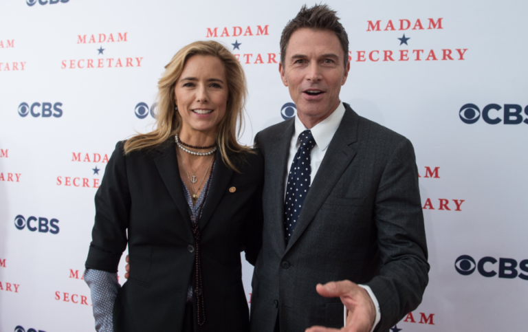 Tea Leoni and Tim Daly