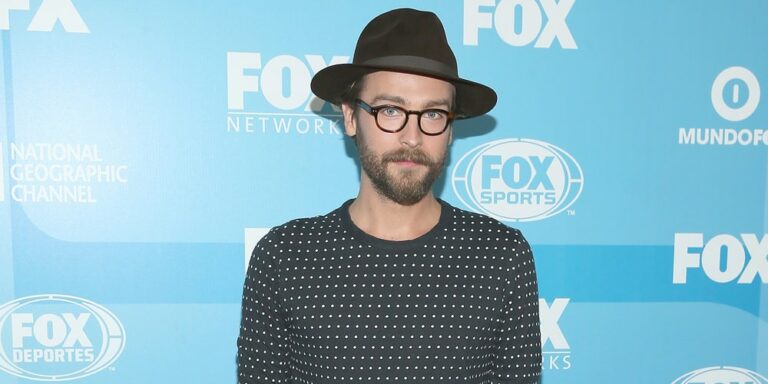 What is Tom Mison doing now?  Wife, baby, height, net worth